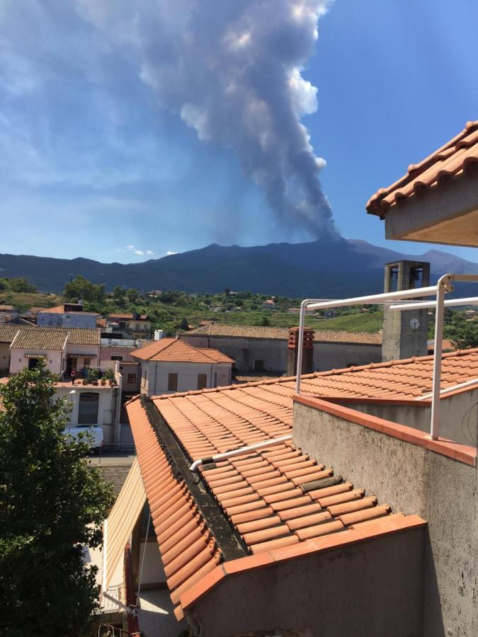 Etna Home Santa Venerina Buitenkant foto